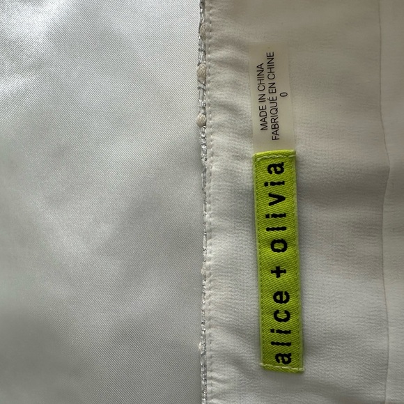 Alice and Olivia Stylish Whitish Silver Textured Women's Skirt - Picture 5 of 7